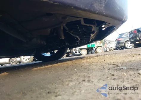 2013 Hyundai Elantra Gls/Limited z USA, uszkodzony, nr VIN 5NPDH4AE4DH179230